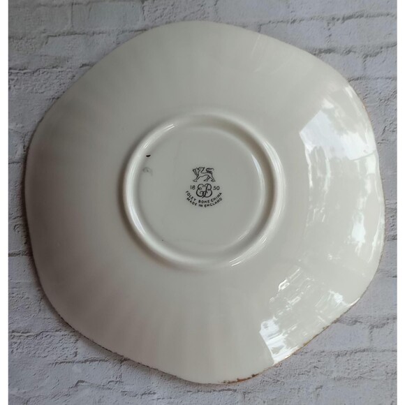 Vintage EB Foley Bone China Tea Cup and Saucer: Yellow Green Gold Floral - Picture 4 of 8